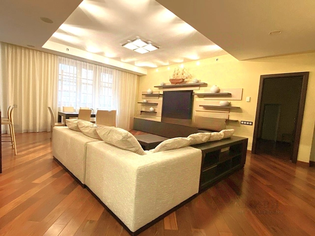 Купить квартиру в Москве. Вариант № 8005274, 7, площадь - квм, цена 137000000 рублей