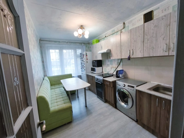 Купить квартиру в Москве. Вариант № 9832251, 3, площадь -  квм, цена 12850000 рублей