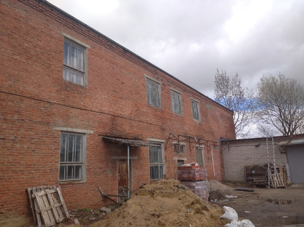 Купить коммерческую недвижимость в Кольчугине. Вариант № 3257699, 3, площадь -  квм, цена 13000000 рублей