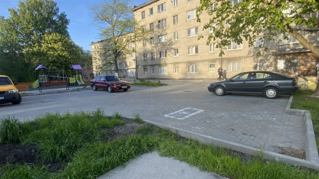 Купить комнату в Калининграде. Вариант № 2363688, 3, площадь -  квм, цена 1200000 рублей