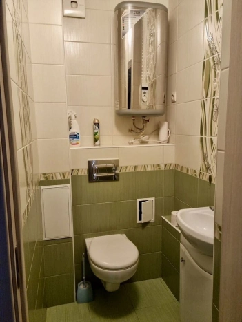 Снять квартиру у метро Площадь Маркса в Новосибирске. Вариант № 9552311, 8, площадь -  квм, цена 40000 рублей