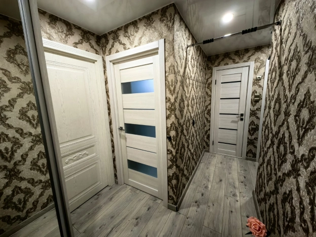 Купить двухкомнатную квартиру на улице Петухова в Новосибирске. Вариант № 25718, 0, площадь -  квм, цена 4900000 рублей