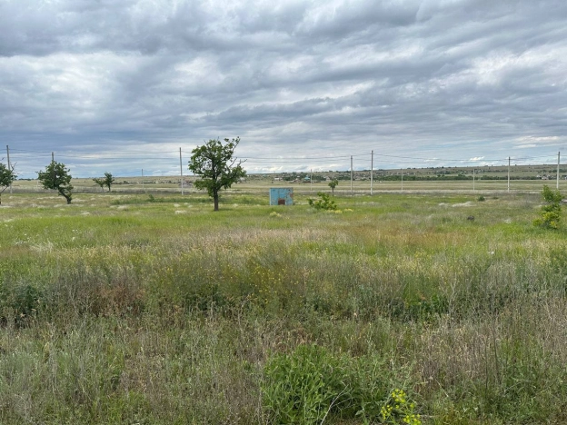 Купить земельный участок на улице Заречная в Республике Калмыкия. Вариант № 8449, 0, площадь -  квм, цена 1000000 рублей