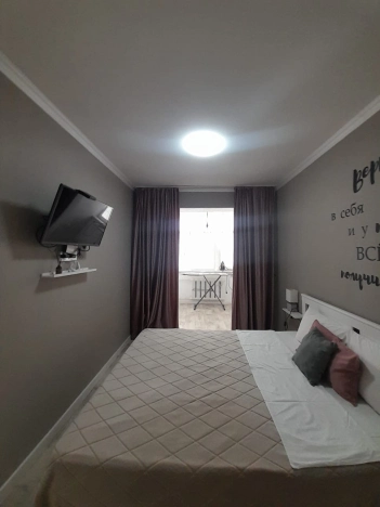 Купить трехкомнатную квартиру на улице 6-я Линия в Ростовской области. Вариант № 3948136, 14, площадь -  квм, цена 9600000 рублей