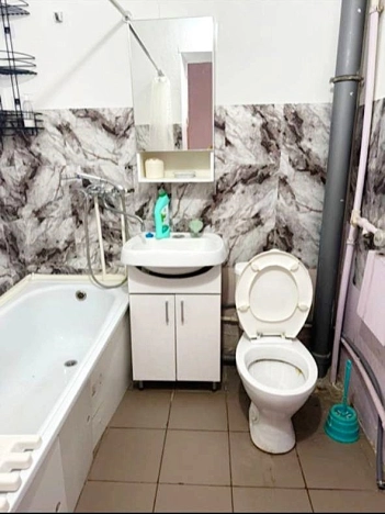 Купить однокомнатную квартиру на улице Обсерваторная в Ростовской области. Вариант № 3065332, 7, площадь -  квм, цена 4500000 рублей