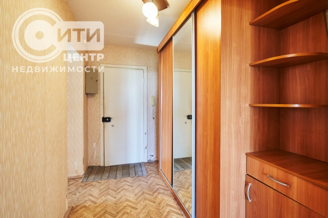 Купить однокомнатную квартиру в районе Ленинский в Воронеже. Вариант № 4815819, 5, площадь -  квм, цена 5600000 рублей