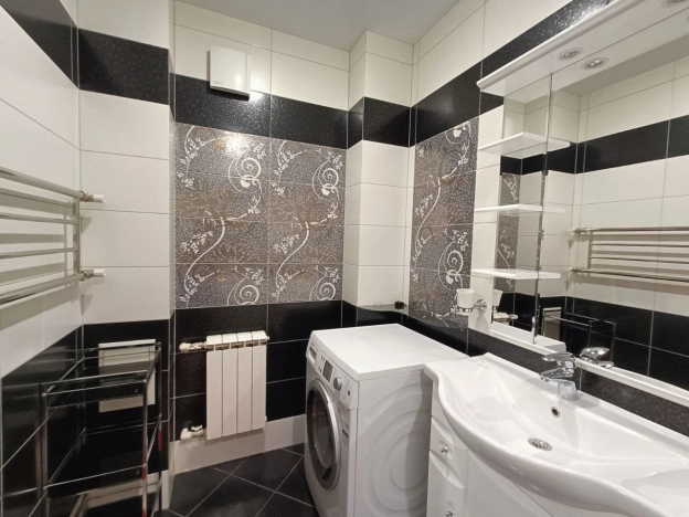 Купить трехкомнатную квартиру в Воронеже. Вариант № 9365145, 29, площадь - квм, цена 12000000 рублей