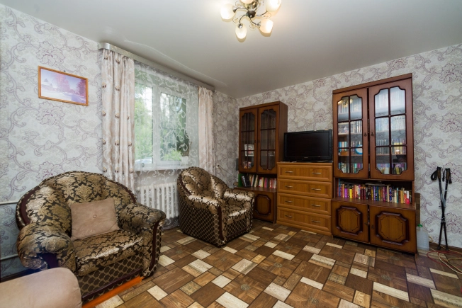 Купить трехкомнатную квартиру на улице Октябрьская в Рязани. Вариант № 2508592, 2, площадь -  квм, цена 3430000 рублей