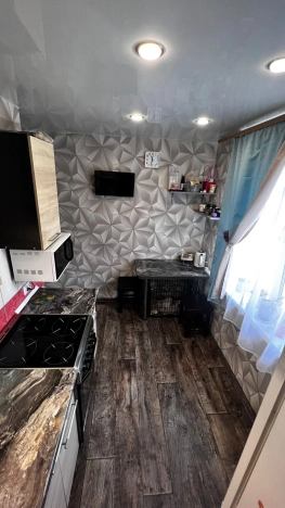 Купить трехкомнатную квартиру в Новосибирске. Вариант № 3941527, 5, площадь -  квм, цена 4390000 рублей