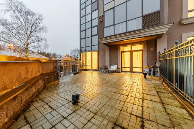 Купить квартиру на улице Невский проспект в Санкт-Петербурге. Вариант № 10646873, 35, площадь - квм, цена 27000000 рублей