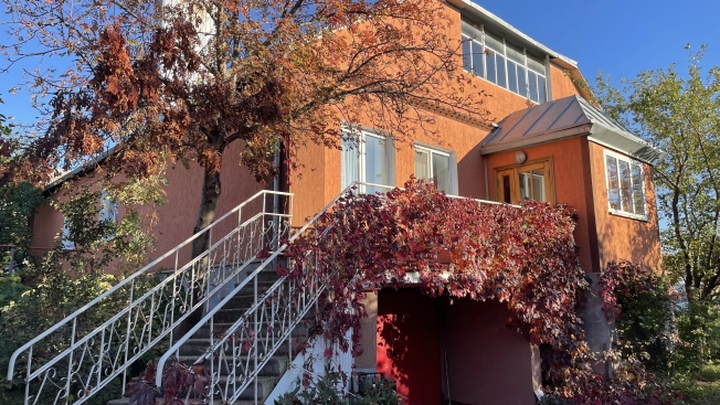 Купить дом в Микрорайоне Прометей, Октябрьский в Октябрьском. Вариант № 12018, 0, площадь -  квм, цена 10000000 рублей