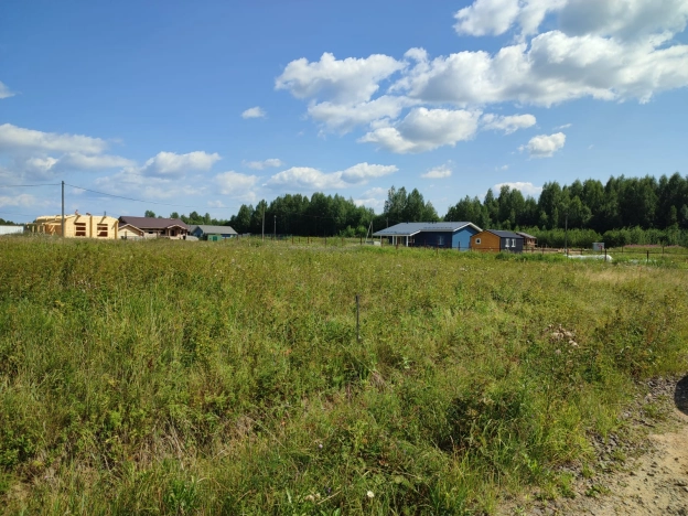 Купить земельный участок в Вологодской области. Вариант № 21303, 4, площадь -  квм, цена 1000000 рублей