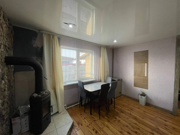 Купить дом в Иркутской области. Вариант № 10406598, 34, площадь -  квм, цена 5990000 рублей