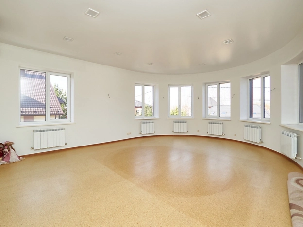 Купить дом на улице Набережная в Тюменской области. Вариант № 33079, 15, площадь -  квм, цена 50000000 рублей