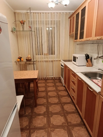 Снять квартиру в Тобольске. Вариант № 8148467, 5, площадь -  квм, цена 42000 рублей