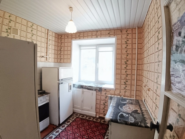 Купить однокомнатную квартиру в Омске. Вариант № 8103651, 2, площадь -  квм, цена 3990000 рублей