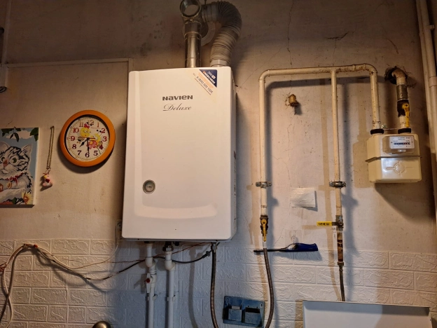 Купить двухкомнатную квартиру в Калужской области. Вариант № 9816314, 4, площадь -  квм, цена 990000 рублей