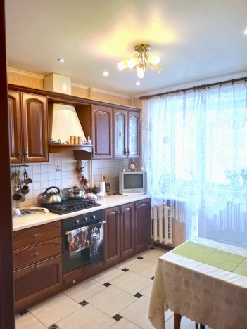 Купить двухкомнатную квартиру в Микрорайоне 51А, Обнинск в Обнинске. Вариант № 37140, 1, площадь -  квм, цена 6300000 рублей