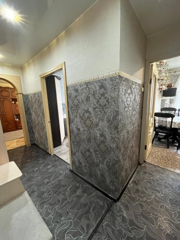 Купить трехкомнатную квартиру в районе Дзержинский в Новосибирске. Вариант № 2194315, 7, площадь -  квм, цена 5500000 рублей