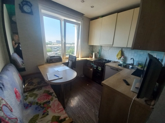 Купить двухкомнатную квартиру в Микрорайоне 15-й, Ангарск в Ангарске. Вариант № 56333, 10, площадь -  квм, цена 4800000 рублей