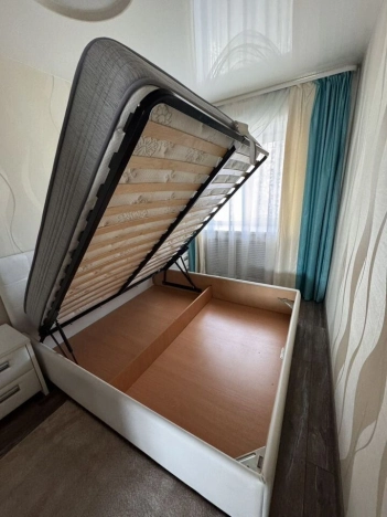 Купить трехкомнатную квартиру в Новосибирской области. Вариант № 8404289, 21, площадь -  квм, цена 8100000 рублей