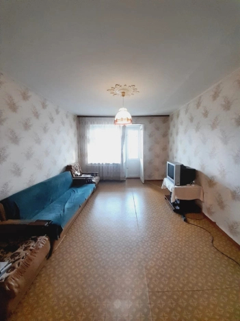 Купить трехкомнатную квартиру на улице 6-я Линия в Ростовской области. Вариант № 4884180, 2, площадь -  квм, цена 4500000 рублей