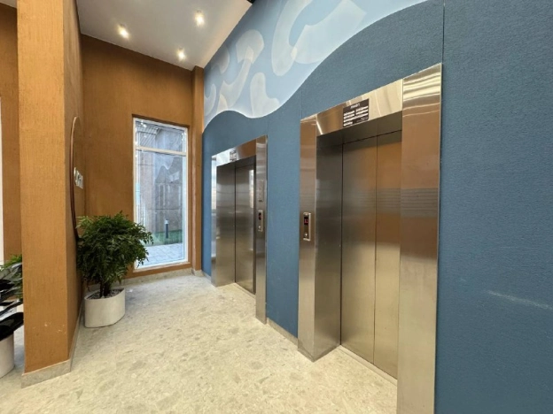 Купить трехкомнатную квартиру в Ростовской области. Вариант № 7609163, 9, площадь -  квм, цена 7100000 рублей