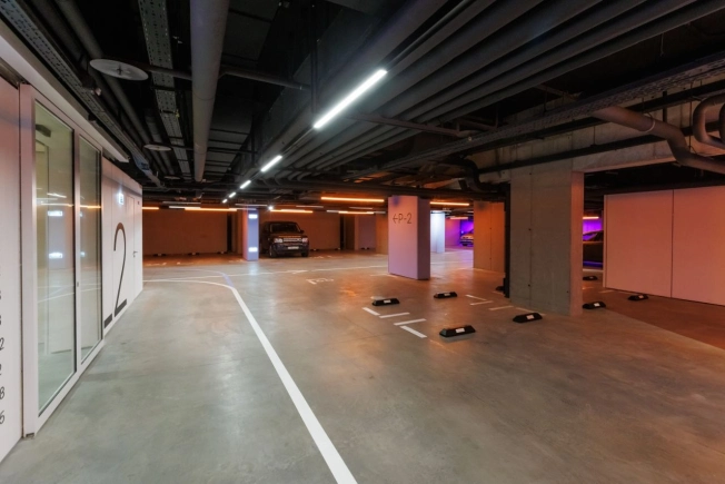 Купить квартиру в Москве. Вариант № 10341573, 32, площадь -  квм, цена 54500000 рублей