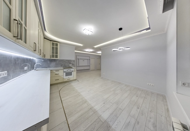 Купить квартиру в Москве. Вариант № 10431526, 17, площадь -  квм, цена 24999000 рублей