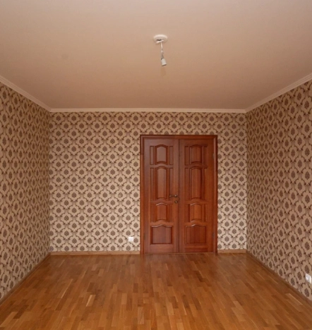 Купить трехкомнатную квартиру на улице Советская в Калининградской области. Вариант № 3541, 7, площадь -  квм, цена 12500000 рублей