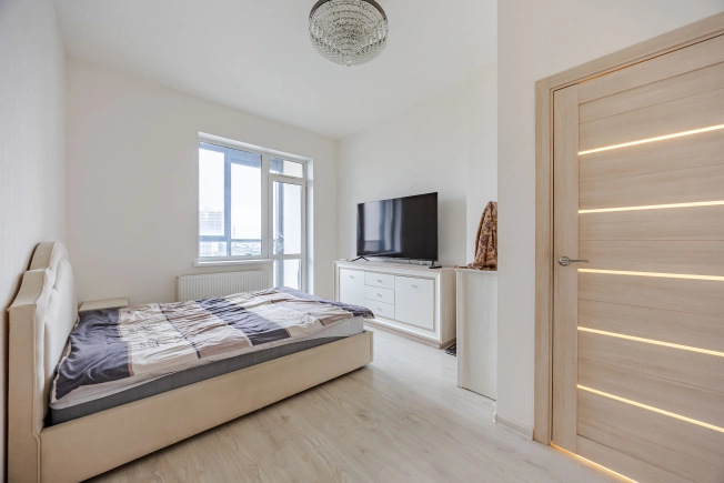 Купить квартиру на вторичке у метро Балтийская в Санкт-Петербурге. Вариант № 10707799, 4, площадь - квм, цена 8500000 рублей