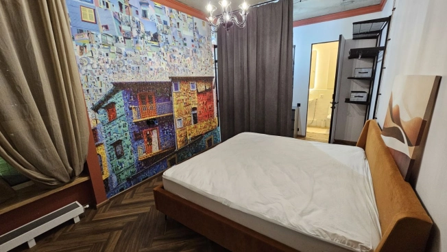 Купить квартиру в Москве. Вариант № 5922310, 8, площадь -  квм, цена 35700000 рублей