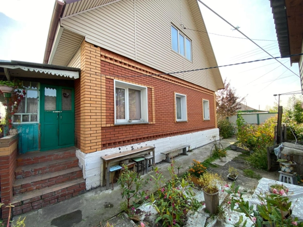 Купить дом у метро Речной вокзал в Новосибирске. Вариант № 6628505, 3, площадь -  квм, цена 4600000 рублей