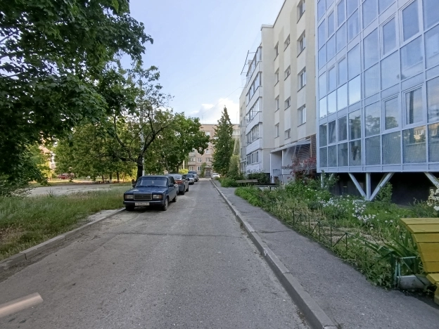 Купить четырехкомнатную квартиру в Белгородской области. Вариант № 51573, 17, площадь -  квм, цена 5800000 рублей