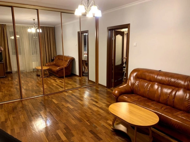 Купить однокомнатную квартиру на улице Шелепихинская набережная в Москве. Вариант № 10076792, 2, площадь -  квм, цена 10000000 рублей