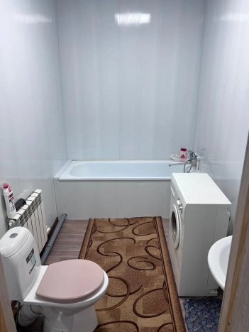 Купить дом в районе Калининский в Новосибирске. Вариант № 3350390, 11, площадь -  квм, цена 5550000 рублей