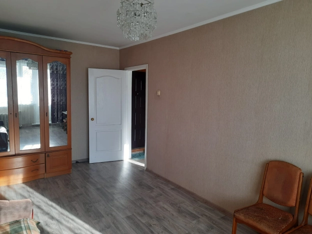 . Вариант № 8204912, 5, площадь - 30 квм, цена 2200000 рублей