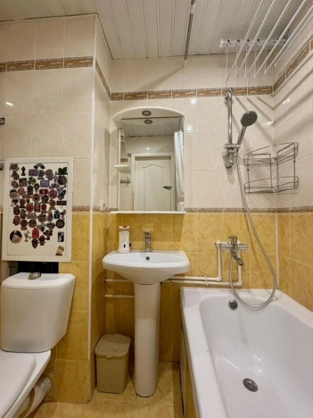 Купить квартиру в Москве. Вариант № 10429741, 19, площадь -  квм, цена 15000000 рублей