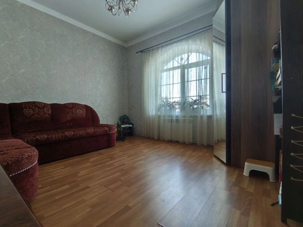 . Вариант № 27247, 13, площадь - 150.2 квм, цена 8100000 рублей