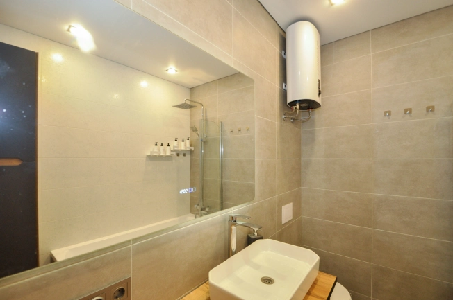 Купить однокомнатную квартиру на улице Ватутина в Новосибирске. Вариант № 6149227, 17, площадь -  квм, цена 6440000 рублей