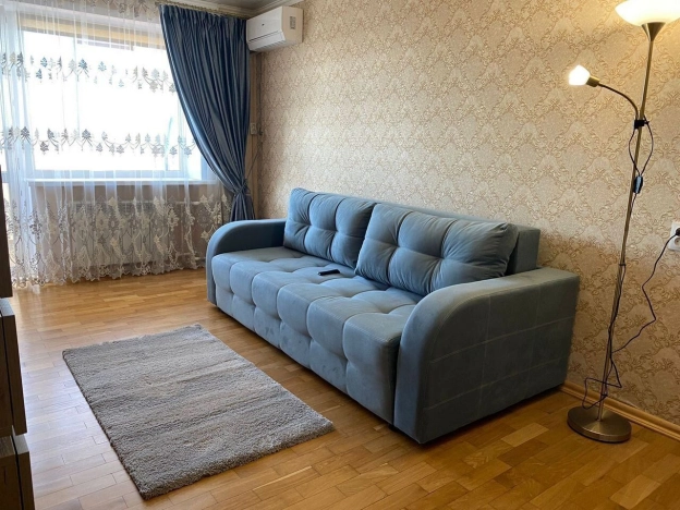 Купить однокомнатную квартиру в Ростовской области. Вариант № 54993, 1, площадь -  квм, цена 4800000 рублей