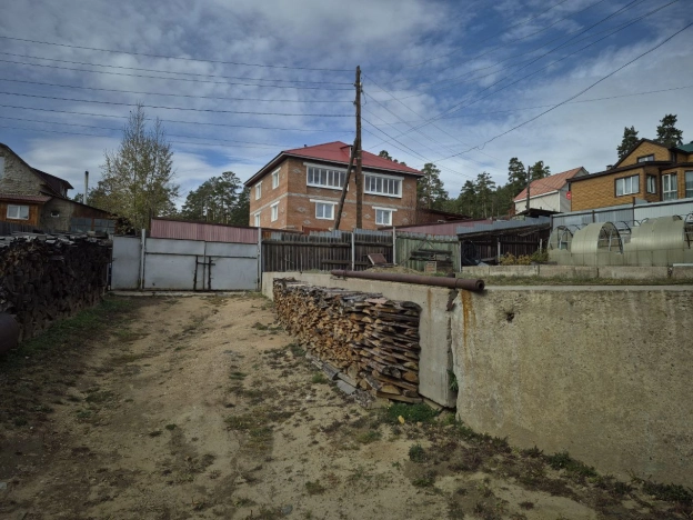 Купить дом на улице Белокаменная в Улан-Удэ. Вариант № 593033, 4, площадь -  квм, цена 6300000 рублей