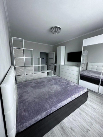 Купить однокомнатную квартиру на улице Шелепихинская набережная в Москве. Вариант № 9973684, 8, площадь -  квм, цена 12000000 рублей