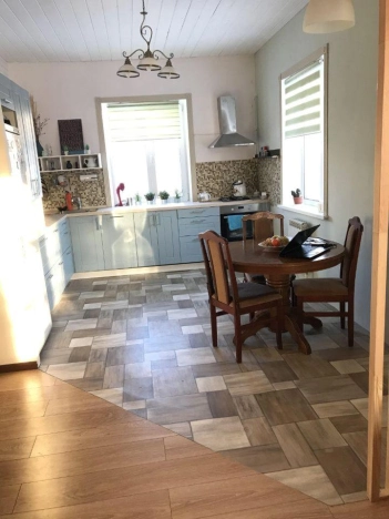 Купить дом в Москве. Вариант № 9830368, 4, площадь -  квм, цена 18500000 рублей