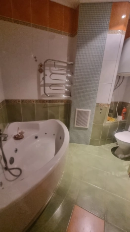 Купить квартиру в районе Перевалка в Петрозаводске. Вариант № 22968, 16, площадь -  квм, цена 9990000 рублей