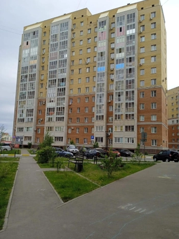 Купить двухкомнатную квартиру в Омске. Вариант № 1366468, 49, площадь -  квм, цена 8000000 рублей