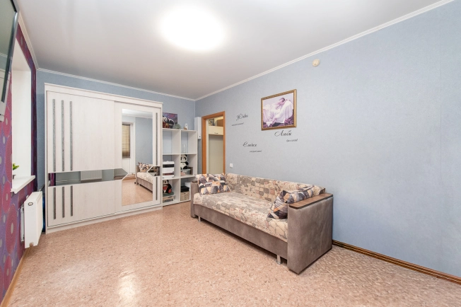 Купить однокомнатную квартиру в Республике Башкортостан. Вариант № 8973032, 7, площадь -  квм, цена 3500000 рублей