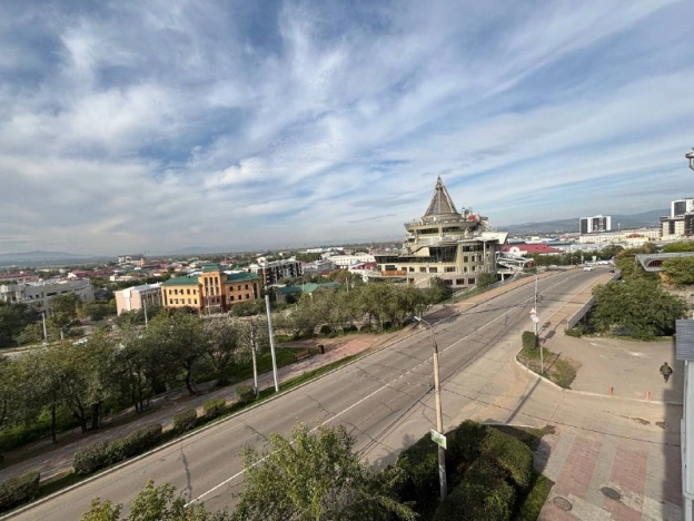 Купить квартиру на улице Комарова в Улан-Удэ. Вариант № 7998916, 14, площадь -  квм, цена 10990000 рублей