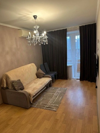 Купить однокомнатную квартиру на вторичке на улице Нижняя Красносельская в Москве. Вариант № 10493805, 2, площадь -  квм, цена 8800000 рублей