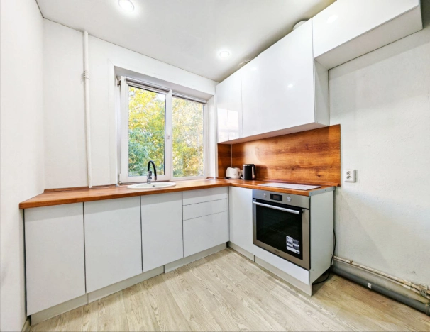 Купить квартиру в районе Железнодорожный в Новосибирске. Вариант № 5325580, 7, площадь -  квм, цена 5300000 рублей